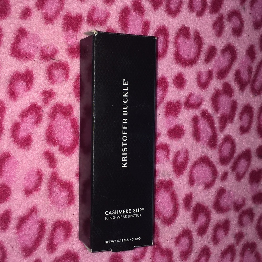 Kristofer Buckle Cashmere Slip Long Wear lipstick